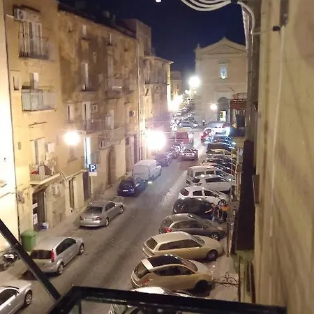 Casa Vacanza San Francesco Di Paola * Caltagirone